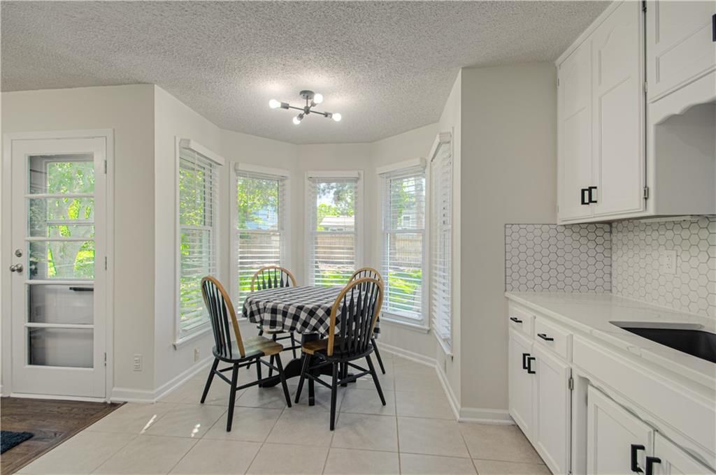 8815 W 89th Street — photo 14