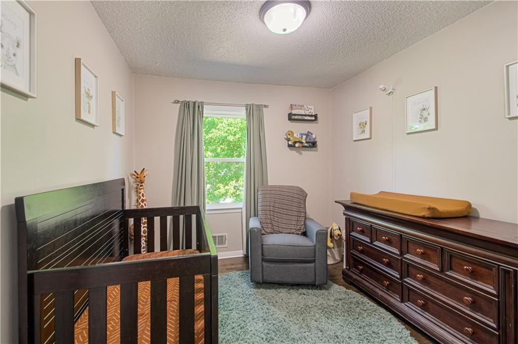 8815 W 89th Street — photo 18