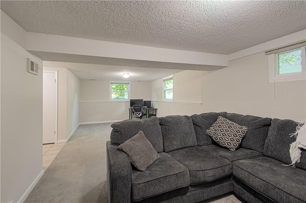 8815 W 89th Street — photo 24