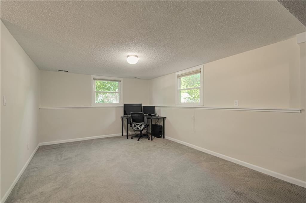 8815 W 89th Street — photo 26