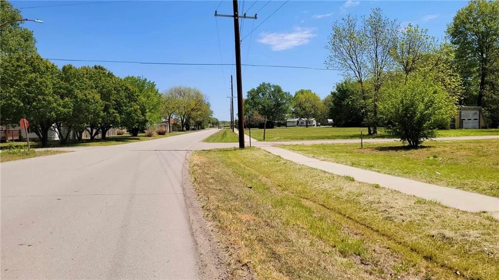 604 Kansas Street — photo 12
