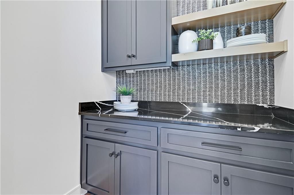 17024 Parkhill Street — photo 15