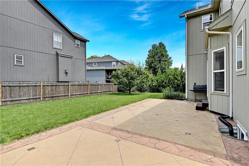 21294 W 113th Place — photo 39