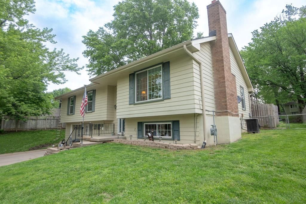 301 Valley Drive — photo 2