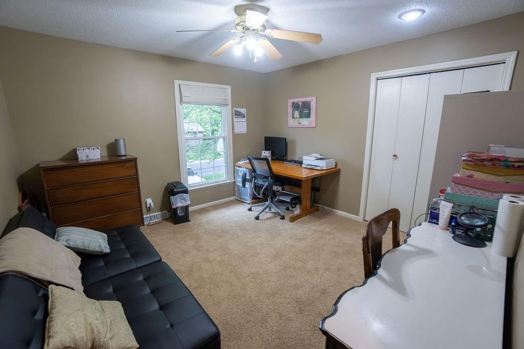301 Valley Drive — photo 12