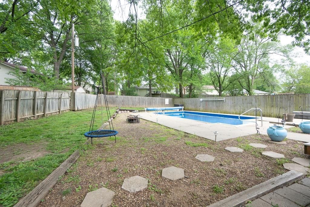 301 Valley Drive — photo 4
