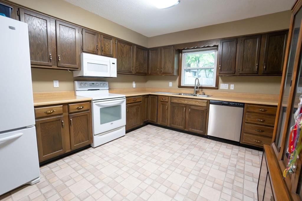 301 Valley Drive — photo 7