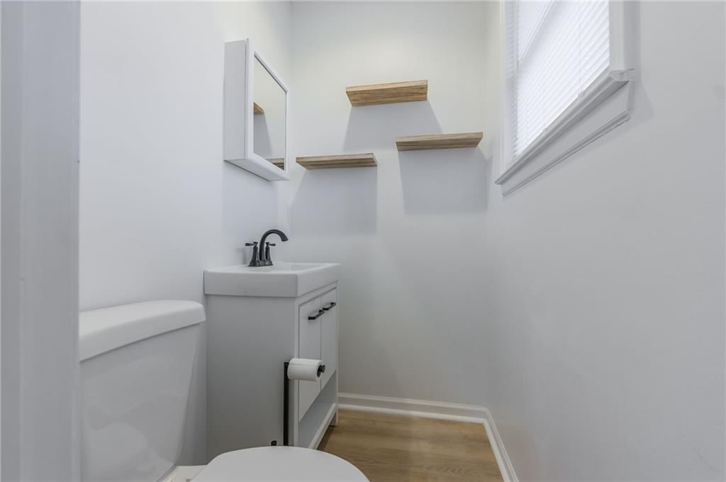 10630 N Oak Trafficway — photo 10