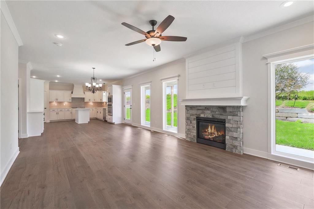 10326 N Winchester Avenue — photo 3