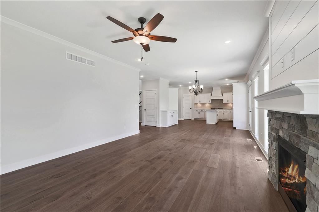 10326 N Winchester Avenue — photo 4