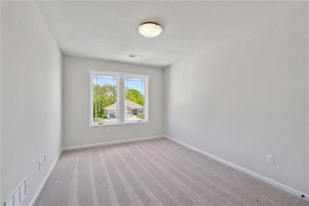 10326 N Winchester Avenue — photo 33