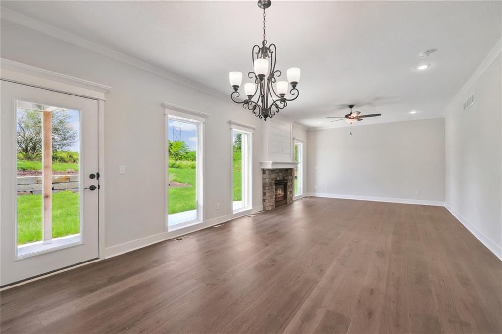 10326 N Winchester Avenue — photo 5