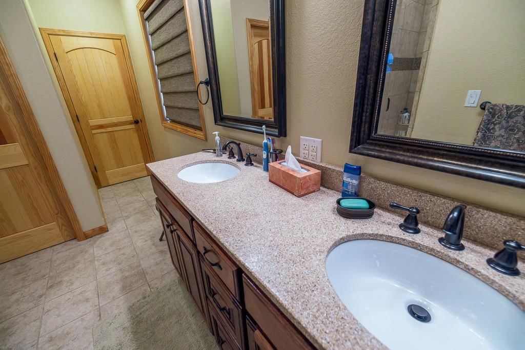 730 NE 1400th Road — photo 24