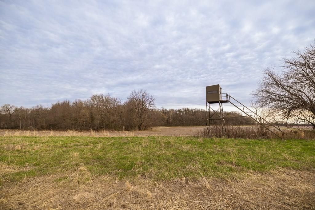 730 NE 1400th Road — photo 96