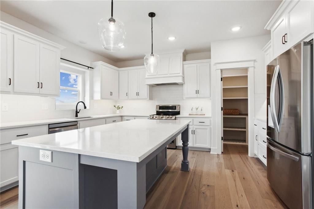 32292 W 165th Terrace — photo 8