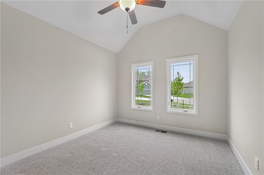 10314 N Winchester Avenue — photo 10