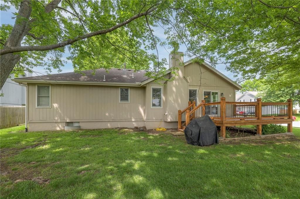 1601 Roberta Drive — photo 32