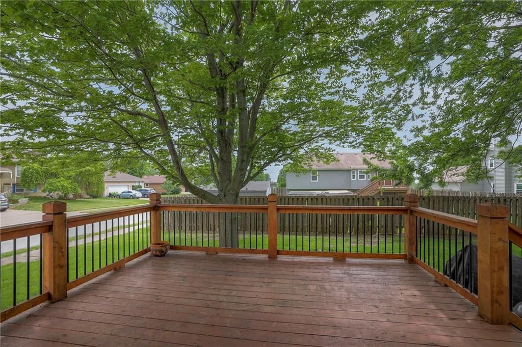 1601 Roberta Drive — photo 34