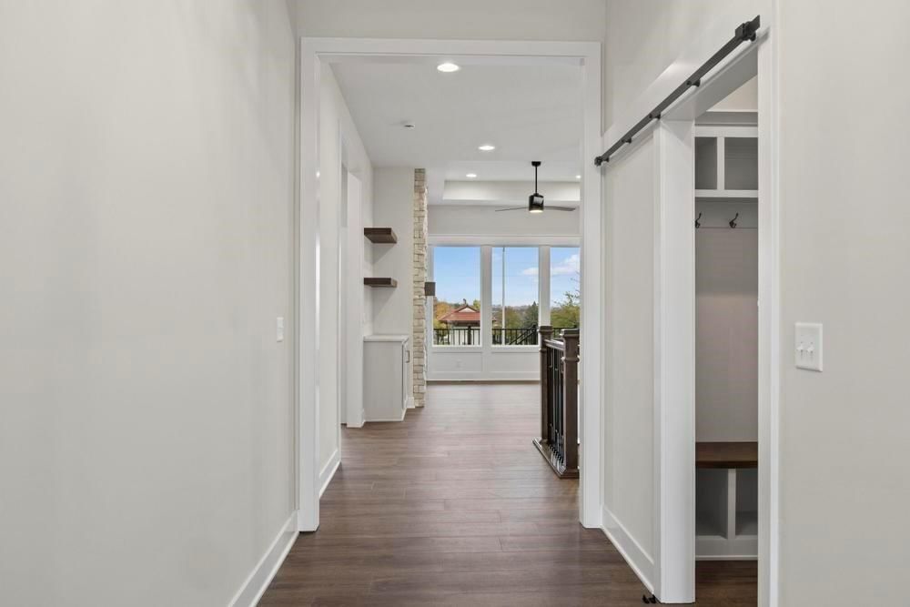 3205 SW Merriam Court — photo 6