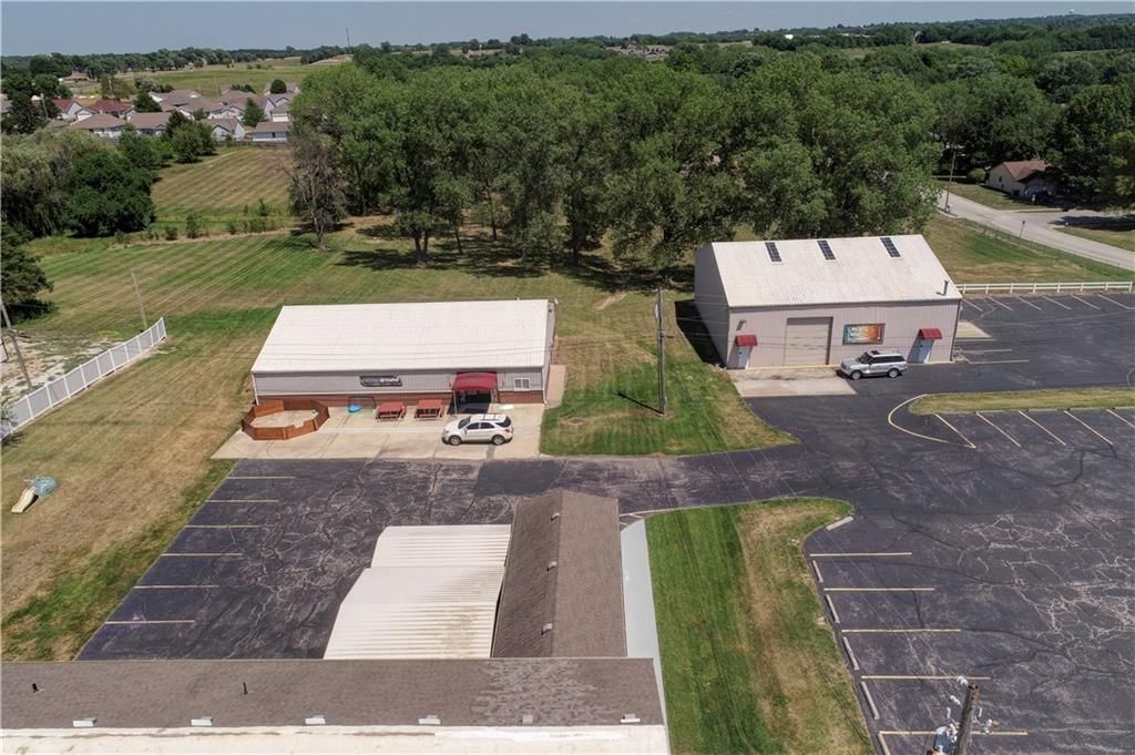 2901 N State Route 291 Highway — photo 2