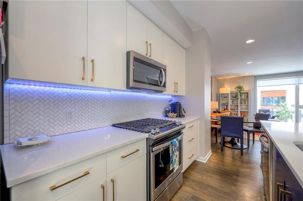 2720 McGee Trafficway — photo 12