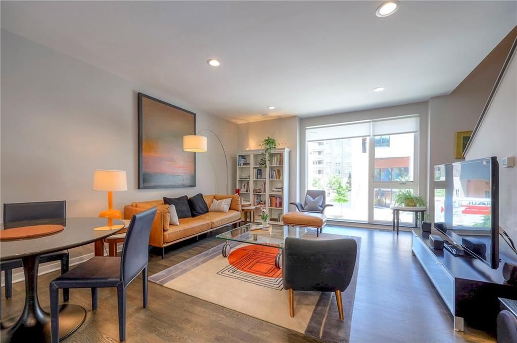 2720 McGee Trafficway — photo 17