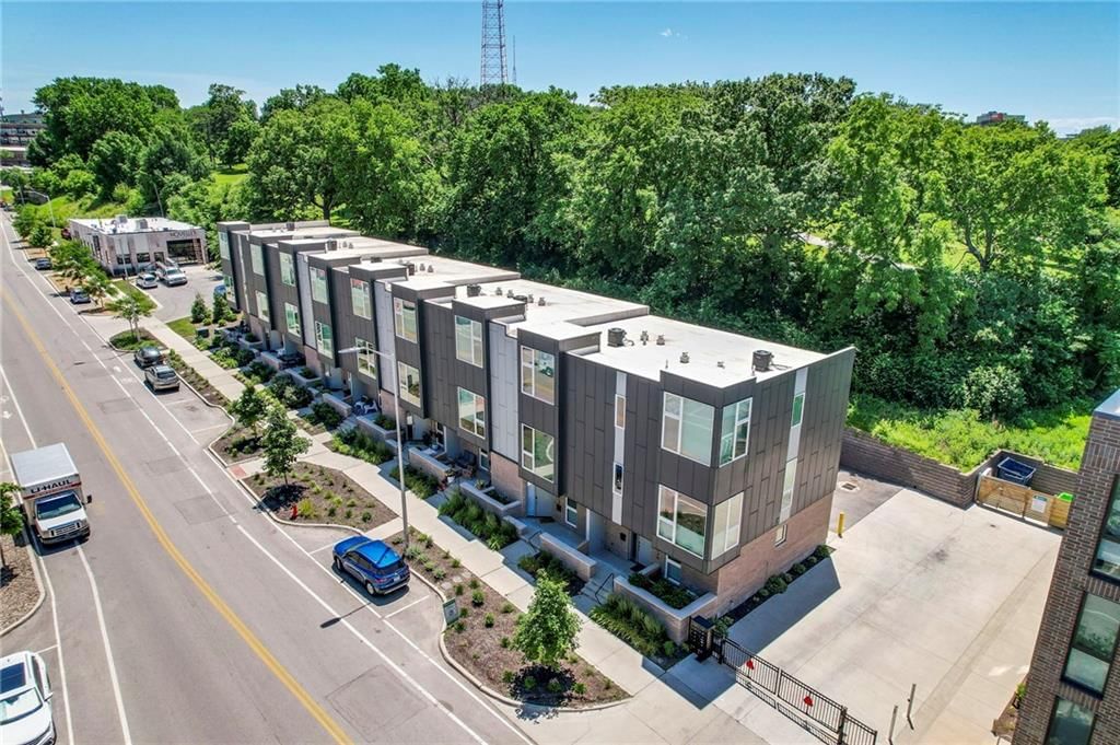 2720 McGee Trafficway — photo 33