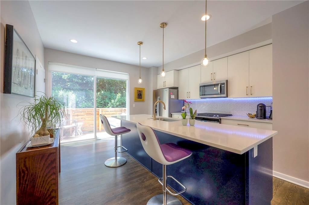 2720 McGee Trafficway — photo 9