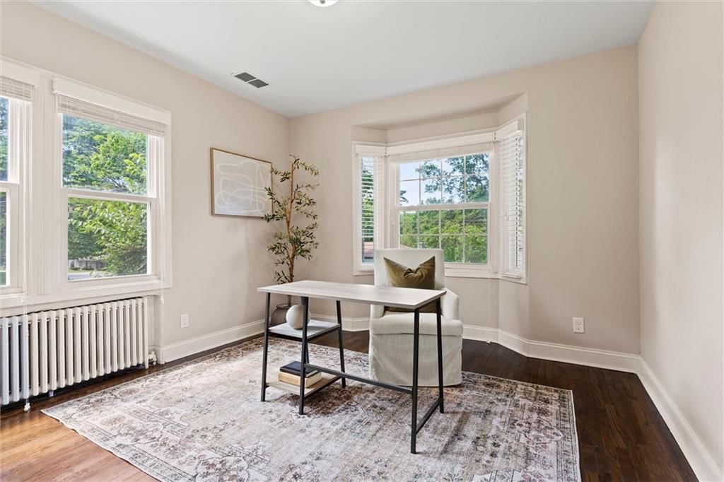 5545 Flint Street — photo 16