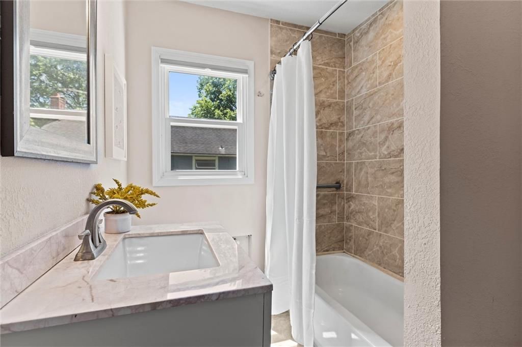 5545 Flint Street — photo 17