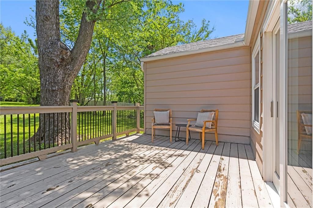 5545 Flint Street — photo 24