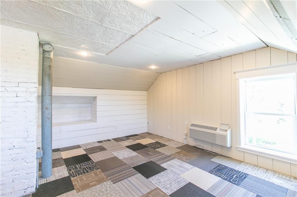 22053 Highway T N/A — photo 35