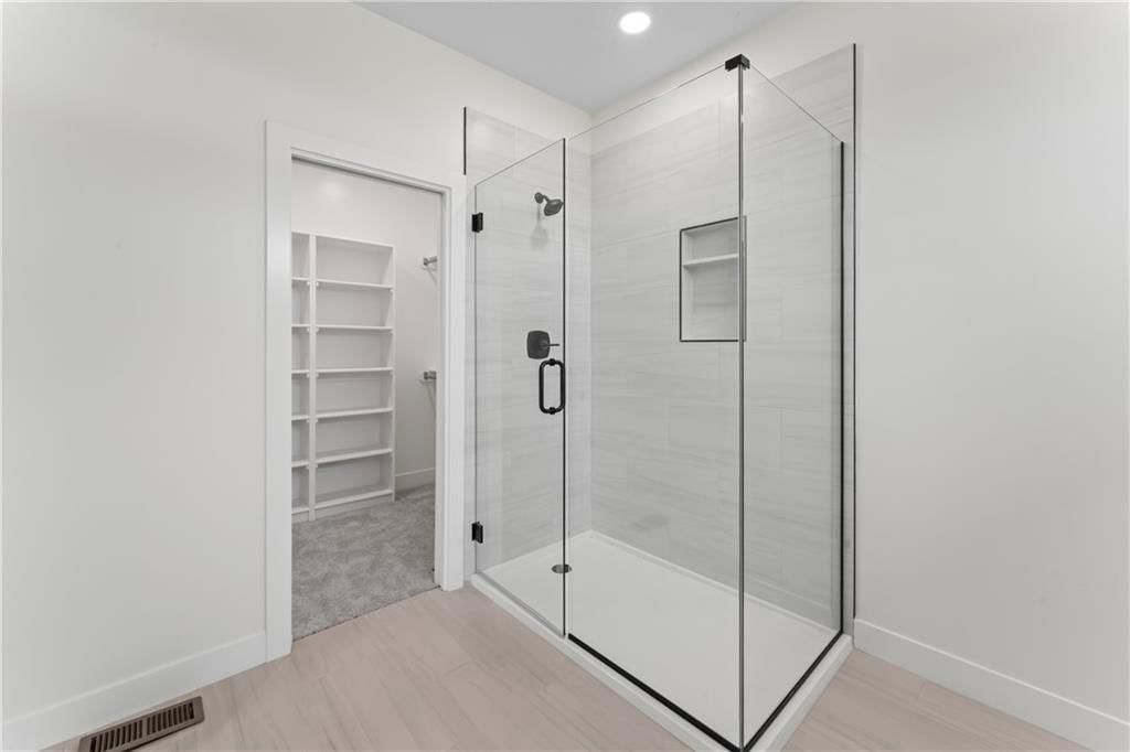 2202 Richmond Drive — photo 23