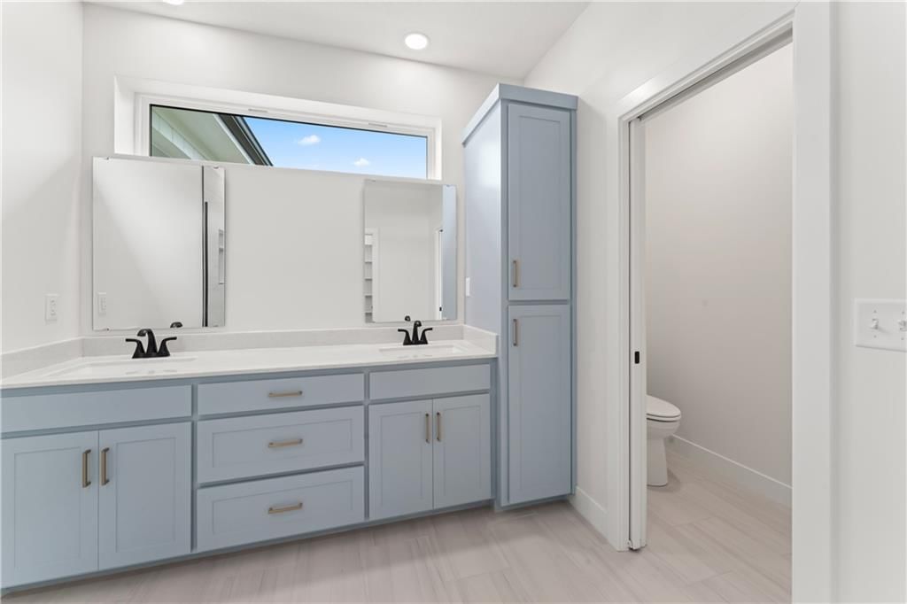 2202 Richmond Drive — photo 24