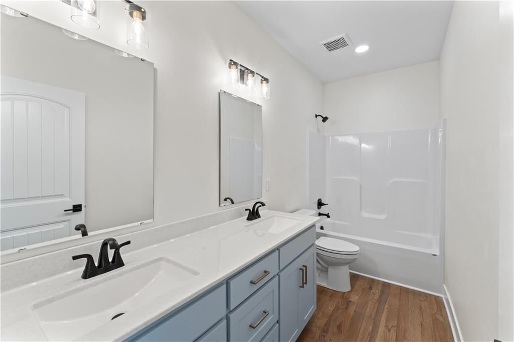 2202 Richmond Drive — photo 29