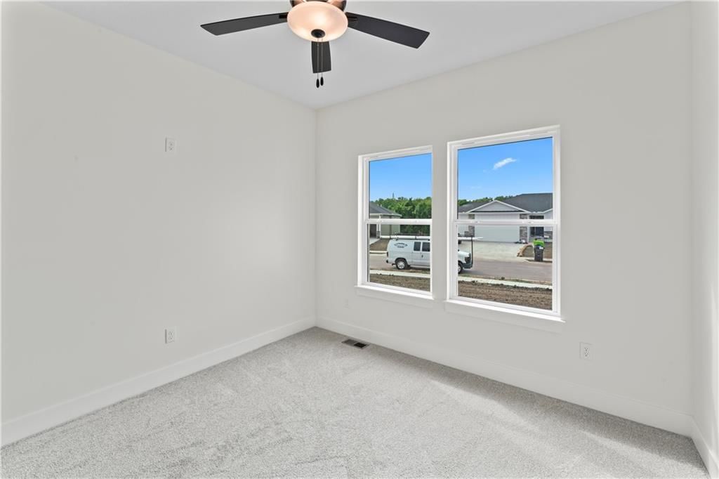 2202 Richmond Drive — photo 31