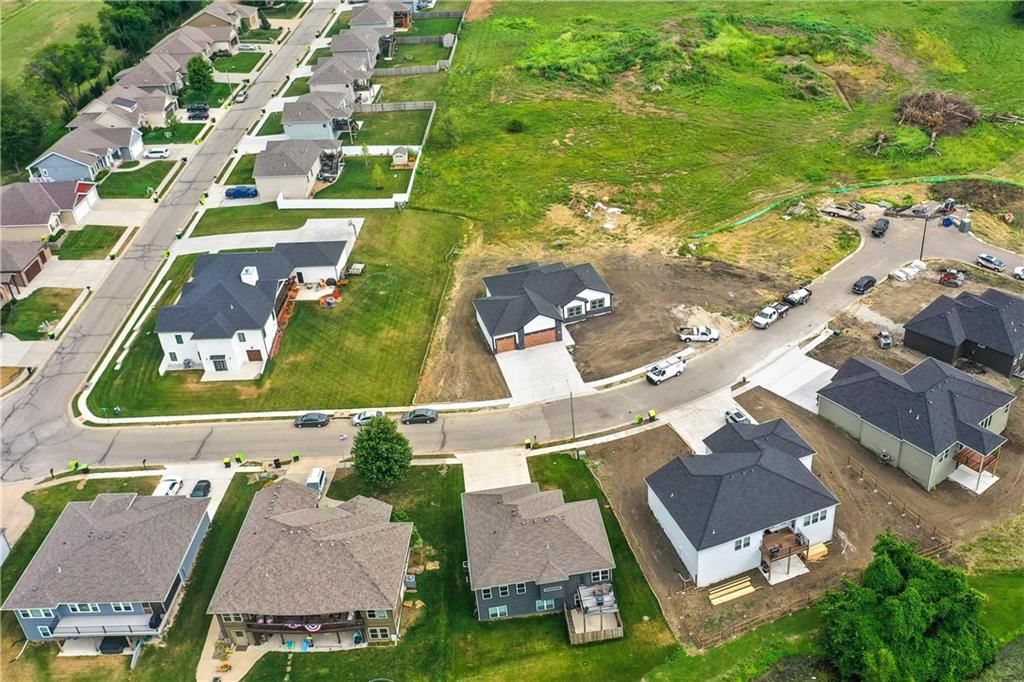 2202 Richmond Drive — photo 42