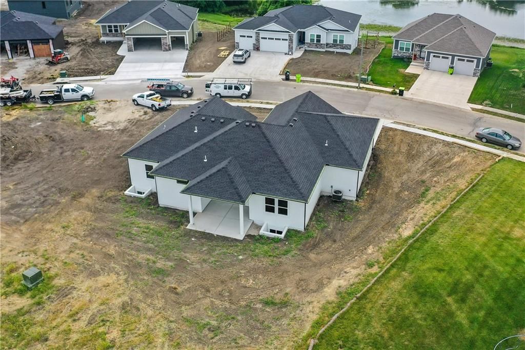 2202 Richmond Drive — photo 47