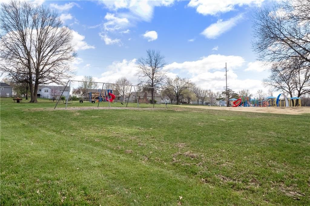 2202 Richmond Drive — photo 50