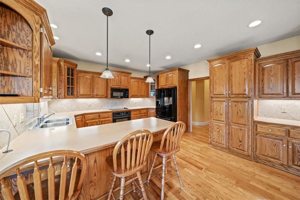 8908 N Farley Avenue — photo 9