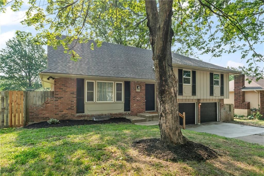 12801 Ewing Avenue — photo 2