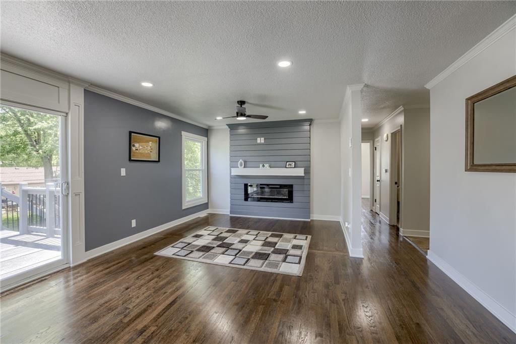 621 N 82nd Terrace — photo 3