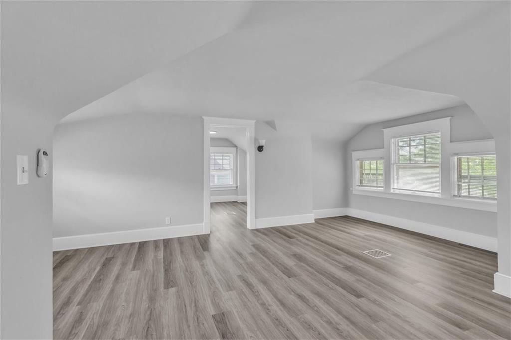 2942 E 29th Street — photo 14