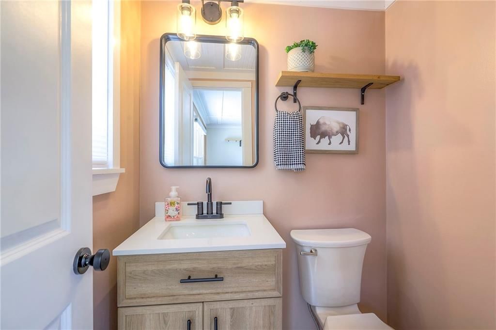 407 N Askew Avenue — photo 35