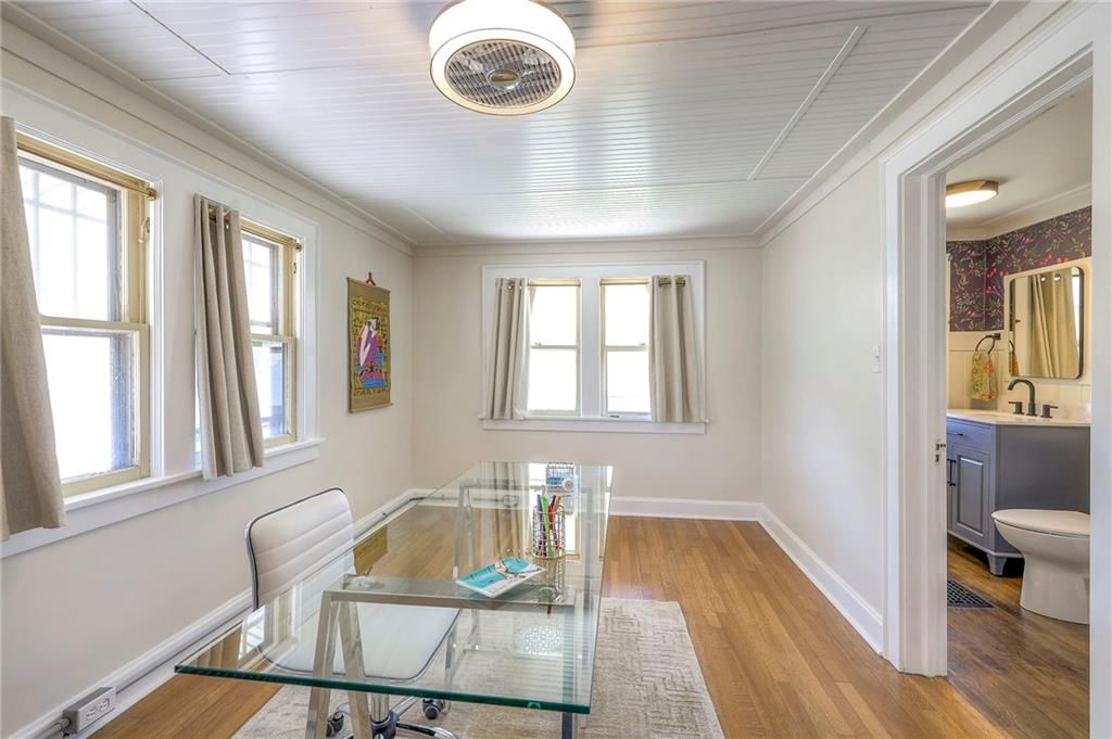 407 N Askew Avenue — photo 44