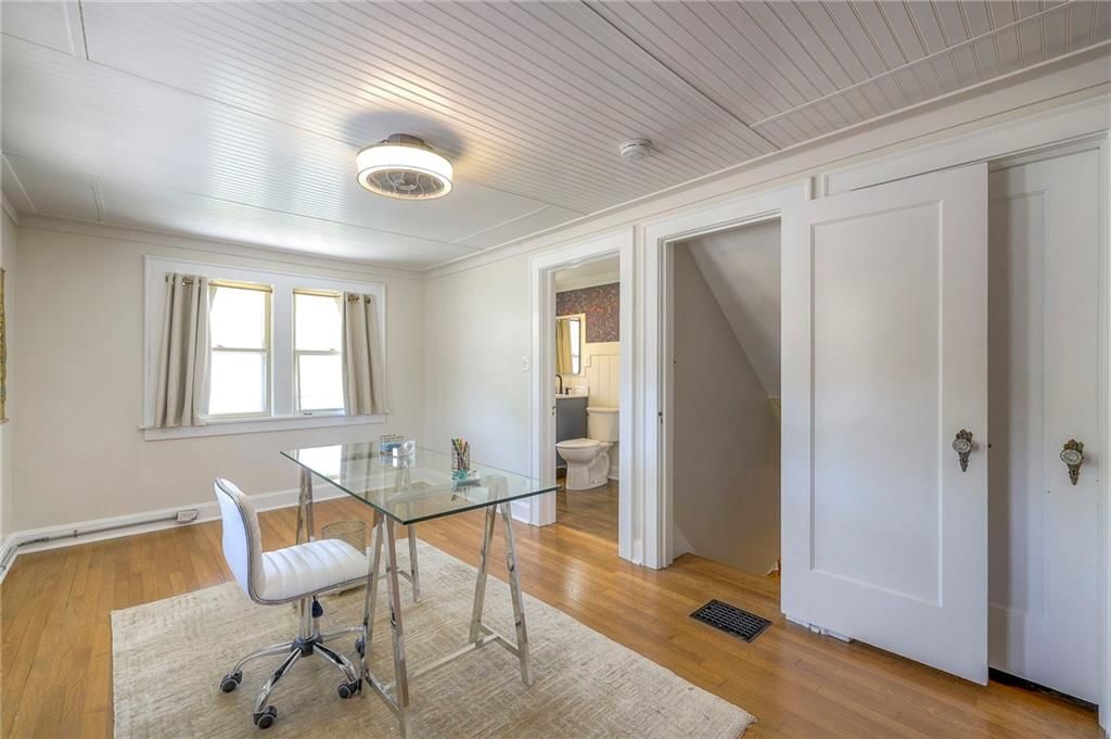 407 N Askew Avenue — photo 45