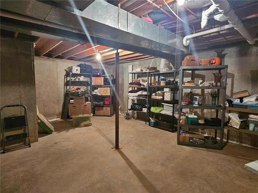 1708 Westbury Lane — photo 18