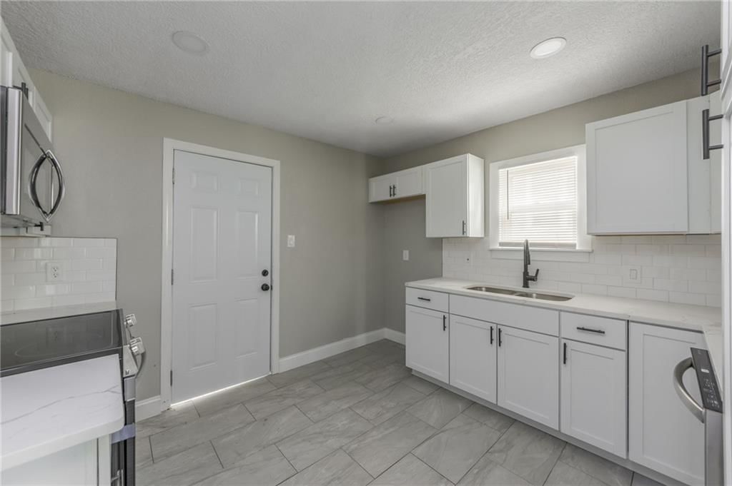 2904 N 10th Street — photo 11
