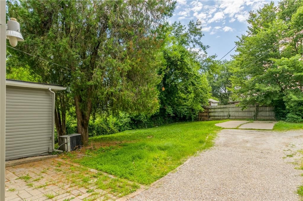 2904 N 10th Street — photo 26