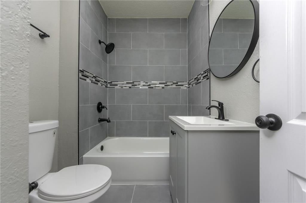 2904 N 10th Street — photo 10